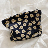 Korean Quilted Fresh Flowers Makeup Bag - Portable Floral Organizer