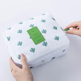 Waterproof Outdoor Girl Cosmetic Bag for Makeup & Toiletries